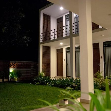 Golden Ray Villa Anuradhapura Exterior foto