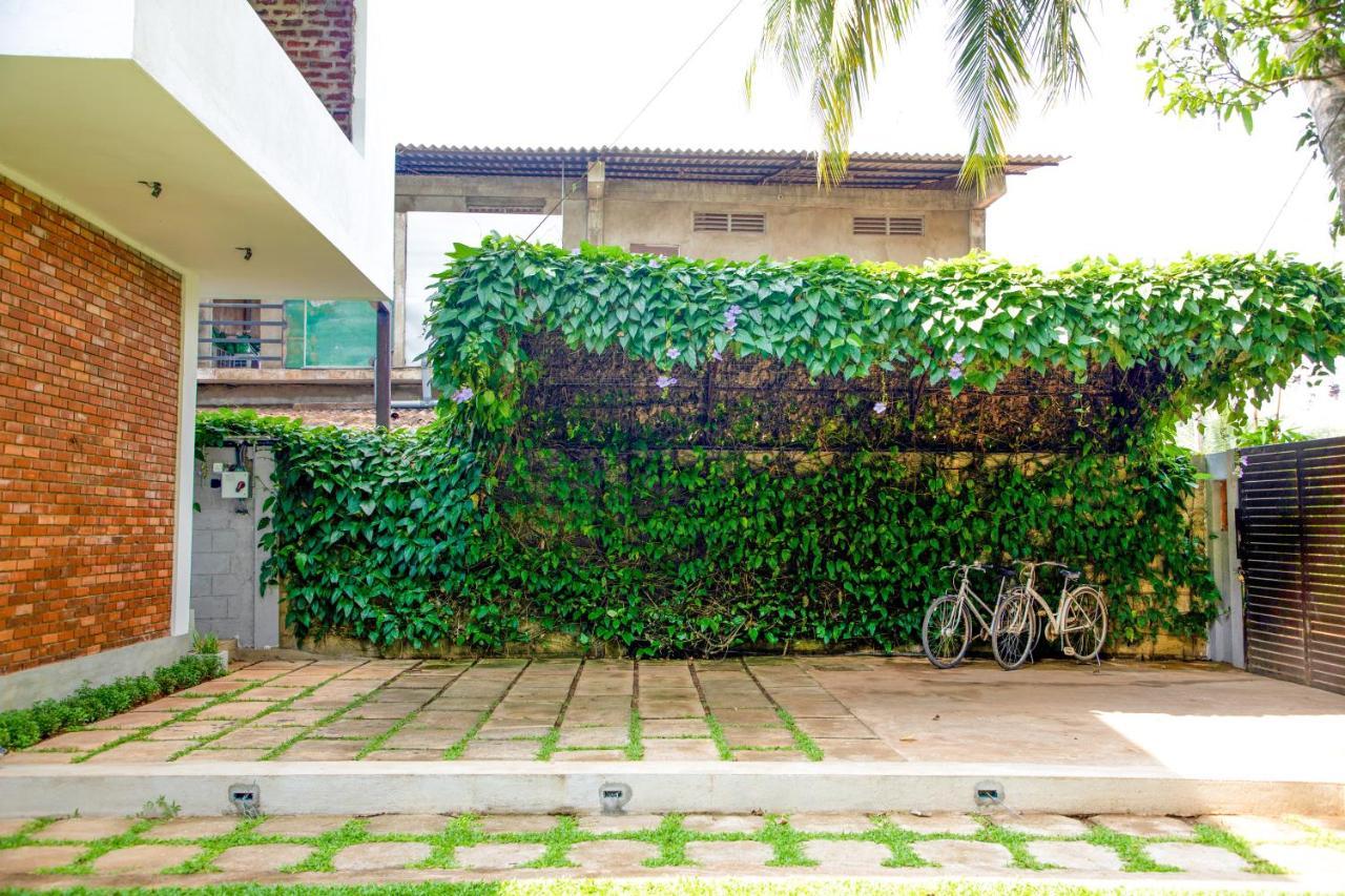 Golden Ray Villa Anuradhapura Exterior foto